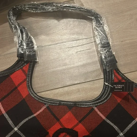 NEW Victoria Secret Plaid Tote Bag - Picture 4 of 4